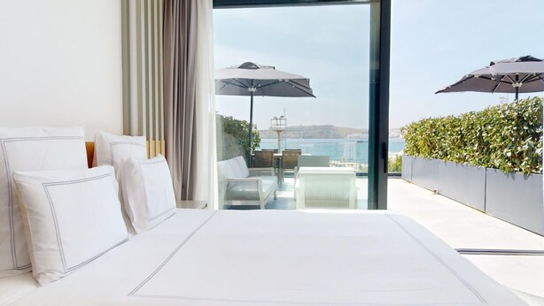Kamar Superior, pemandangan laut | 1 kamar tidur, brankas, kedap suara, dan setrika/meja setrika