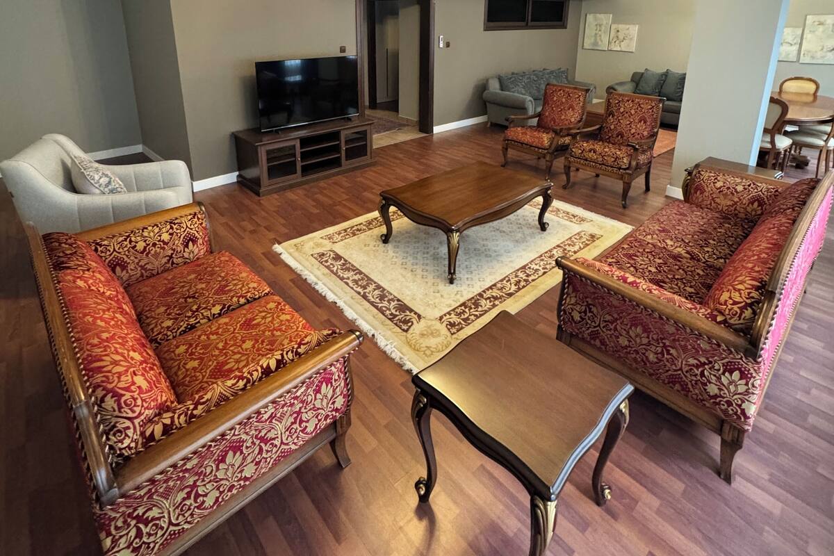Deluxe Apartment | Living area