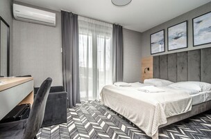 Standard Room | Desk, free WiFi, bed sheets