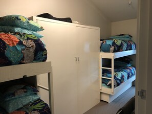 3 chambres, draps fournis