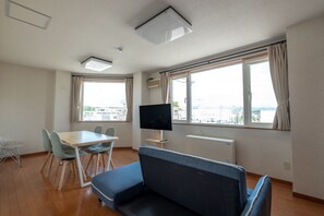 Smart TV, fireplace, Netflix, Hulu - Niseko House in Ezo Fujiya (Kutchan)