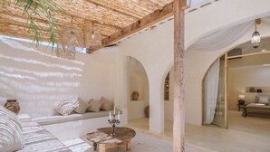 Unclassified image, 2 of 79, button - Villa Stella (Canggu)