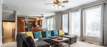 Spacious 5 BR Home+KingBeds_Mins to Arrowhead