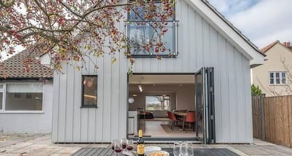 Chapel House, Alderton