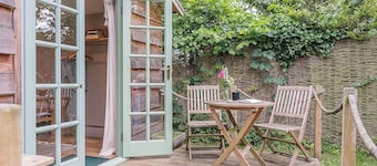 Lavender Lodge, Toad Hall, Wangford