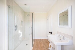 Bathroom - Fairhaven, Thorpeness (Thorpeness)