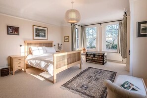 6 soverom, strykejern/-brett, wi-fi og sengetøy