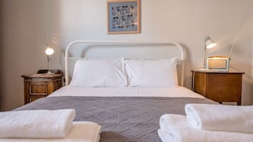 2 chambres, fer et planche Ă repasser, Wi-Fi, draps fournis