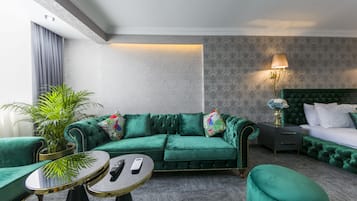 Standard Suite | 1 bedroom, hypo-allergenic bedding, minibar, in-room safe