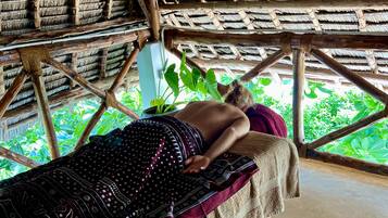 Tratamentos corporais, massagens com pedras quentes, massagens suecas