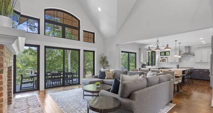 Entertain, Enjoy Friends and Family - amazing amenities inc hot tub!