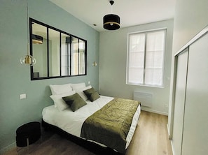 1 bedroom, iron/ironing board, travel crib, free WiFi