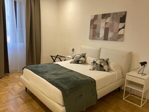 2 bedrooms, bed sheets - Guest House Luil Colosseum (Roma)