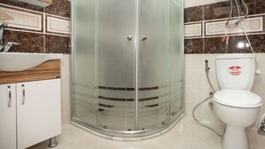 Family Apartment - BENGISU APART HOTEL (Trabzon)