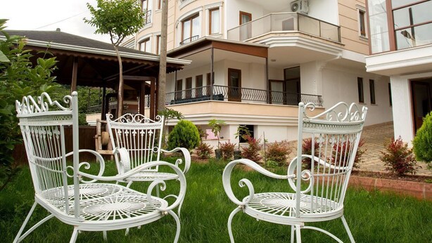 Front of property - BENGISU APART HOTEL (Trabzon)