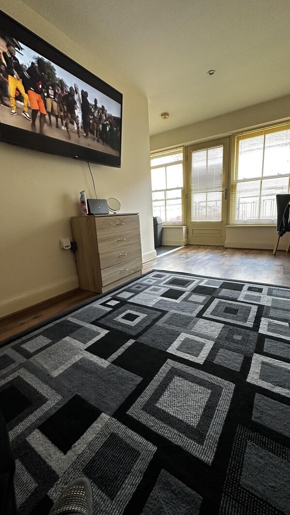 Apartment, Multiple Beds | Interior - Ground Floor 2-bed Apartment in Colchester (Colchester)