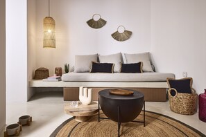 Deluxe Apartment (Ground Floor)