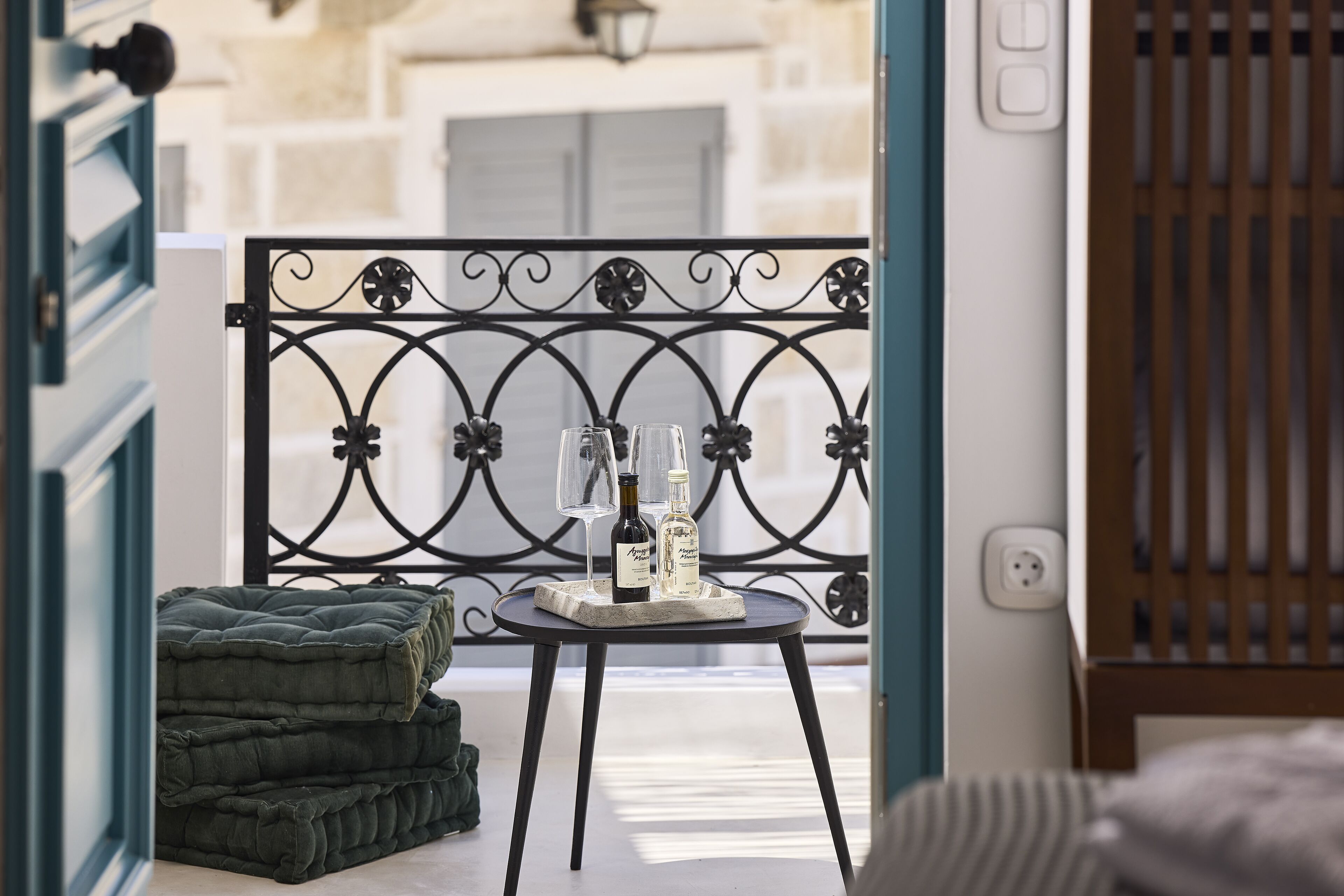 Deluxe Double Room with Balcony | Svalir