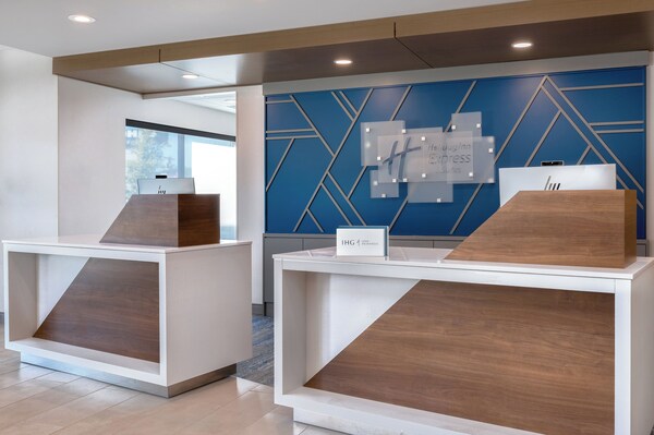 Holiday Inn Express And Suites Alton St Louis Area By Ihg - Alton, IL