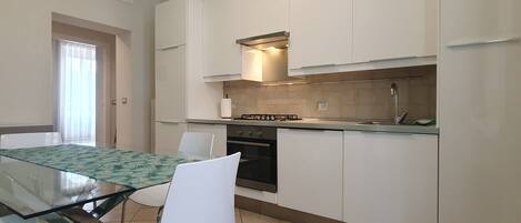 Apartment | Private kitchen