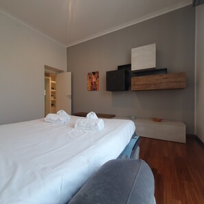 Apartment | 1 bedroom, free WiFi - BnButler - Venini 14 (Milan)