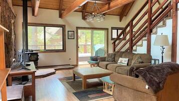 Télévision, cheminée