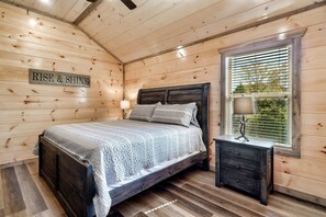 3 bedrooms, iron/ironing board, travel cot, free WiFi