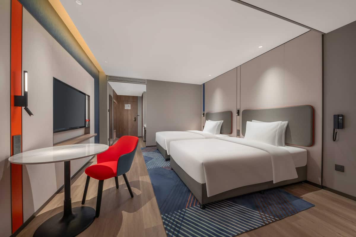 Ropa de cama de alta calidad, cubrecamas y escritorio