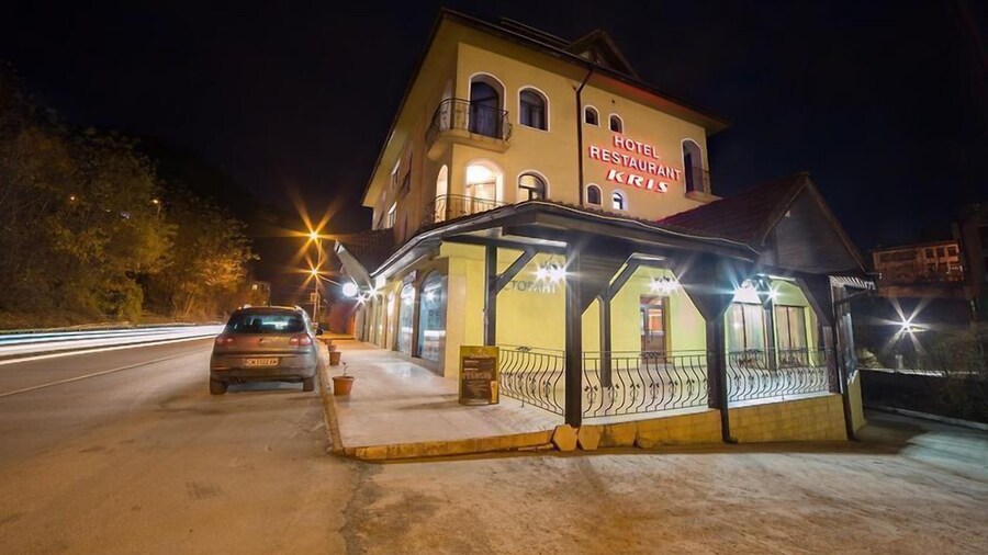Kris Hotel