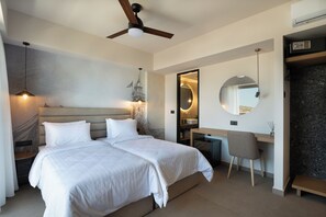 Premium bedding, pillowtop beds, in-room safe, desk