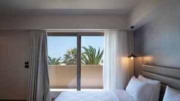 Hochwertige Bettwaren, Pillowtop-Betten, Zimmersafe, Schreibtisch