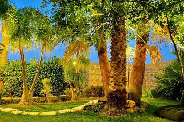 House, 2 Bedrooms, Sauna, Pool View | Garden - Holiday House Nidoallido 2 (Noto)