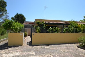 Villa, 2 slaapkamers, roken, balkon | Ingang accommodatie