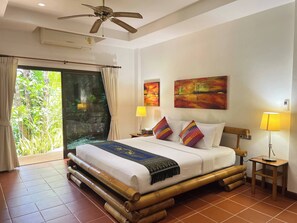 4 bedrooms - Villa Malee , Sea View Infinity Pool, Staff, Chef (Karon)