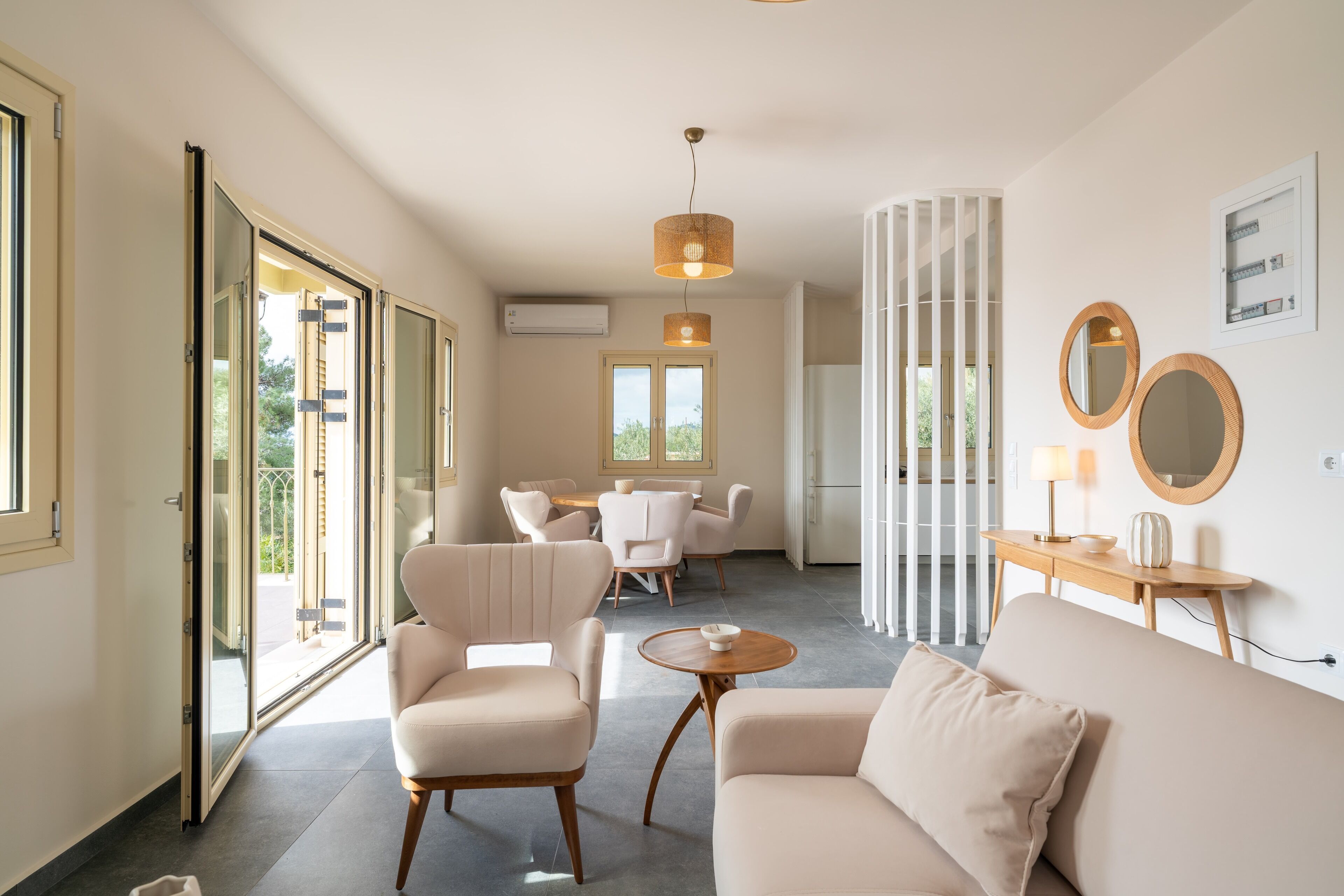 Vila, 5 quartos, sacada, vista para o jardim | Sala de estar