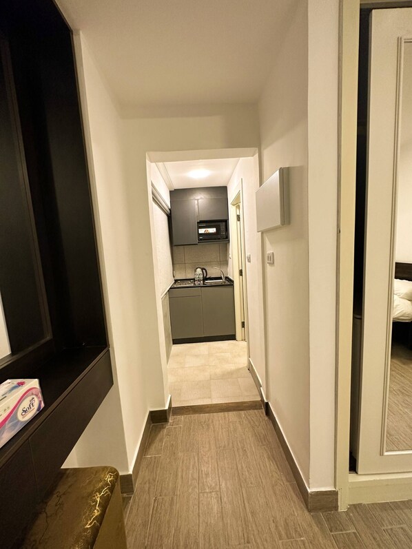 Apartment, 1 Bedroom, Accessible, Smoking | Interior