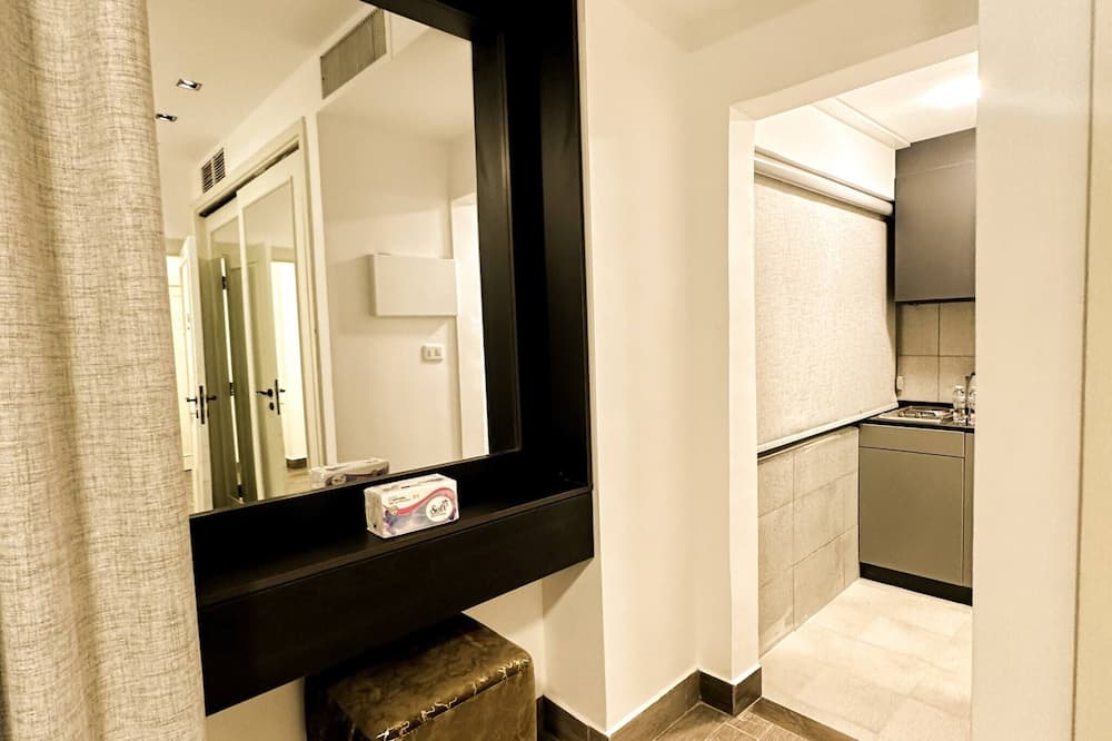 Central Apartment For Rent 31