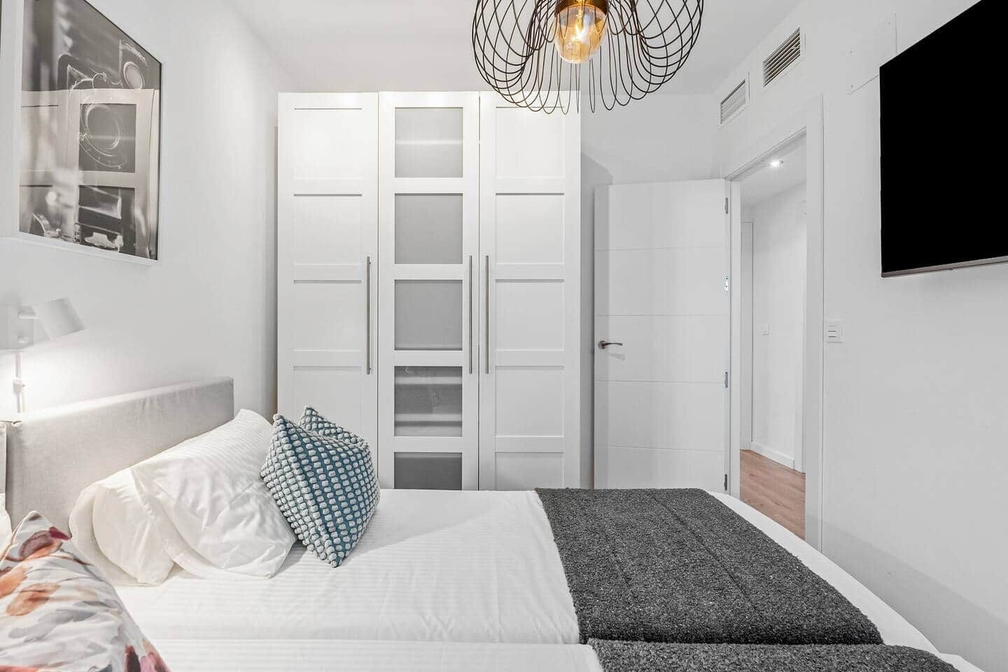 2 bedrooms, iron/ironing board, WiFi (free), bed sheets