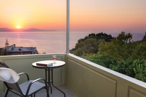 Villa, 3 Schlafzimmer, Raucher, Balkon | Unterkunftsgelände