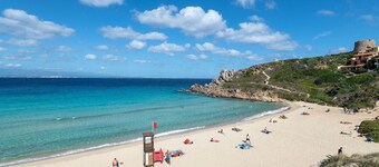 Glorious Residence Le Pavoncelle 1 Bedroom Sleeps 4 Plus a Child bed Possible