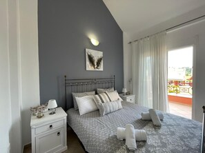 Casa, 3 habitaciones, balcón, vistas al jardín | 3 dormitorios