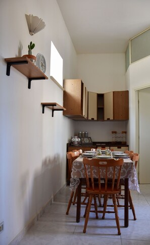 Apartment, 1 Schlafzimmer, Raucher, Balkon | Speisen