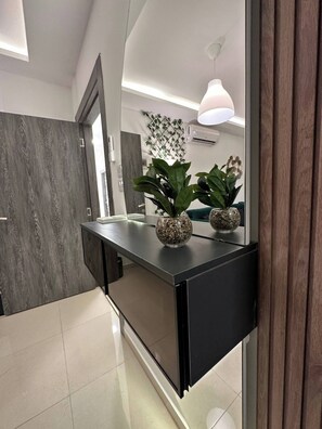 Living room - JRE Modern Apartment In Abdoun-amman (Amman)