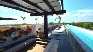 Căn hộ, 3 phòng ngủ, ban công, quang cảnh hồ bơi | Hồ bơi