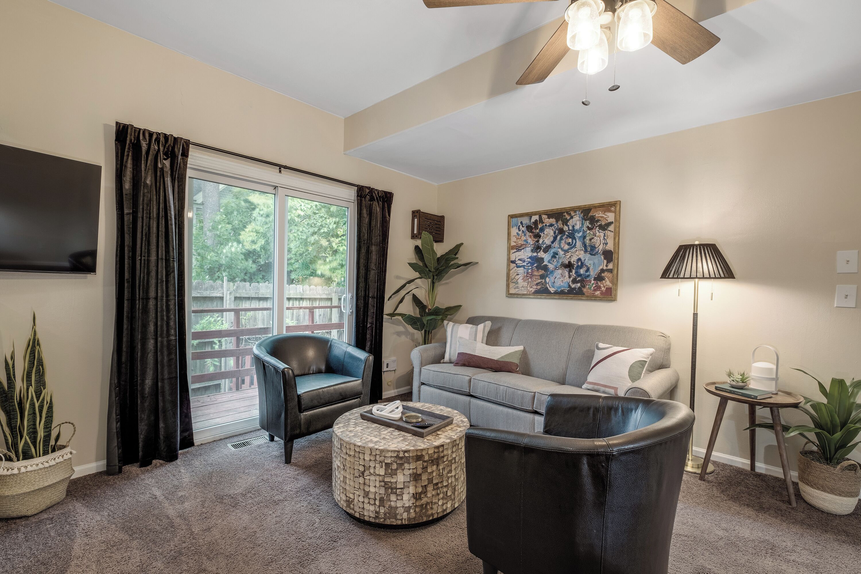 Stylish Sanctuary Near EMU: Ideal for Med Students, Pet-Friendly!