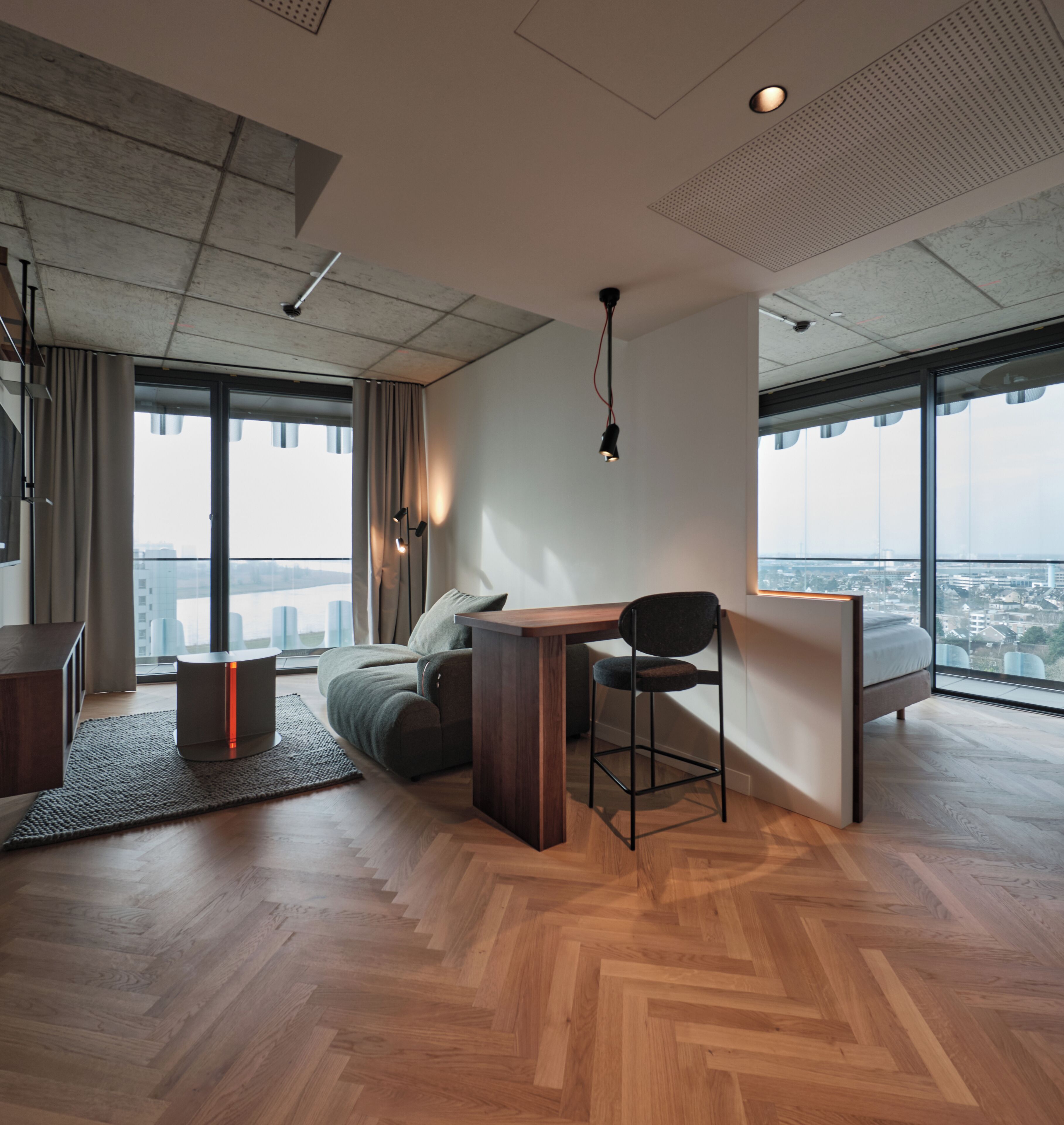 Apartment (SUITE LOGGIA) | Living area | Flat-screen TV, printers