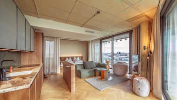 Apartment (HOME SKYLINE, Floor 10-17) | 1 Schlafzimmer, hochwertige Bettwaren, Zimmersafe, Schreibtisch