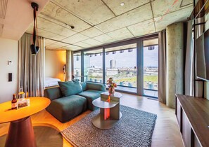 Apartment (HOME) | Living area | Flat-screen TV, printers - The Zipper Hotel & Apartments (Düsseldorf)