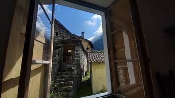 Gemeinsamer Schlafsaal, 1 Schlafzimmer, Gartenblick | Blick von der Unterkunft