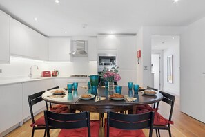 Dining - Hermitage Rd N4 🚇 Manor House | GroundFl | Garden (Greater London)